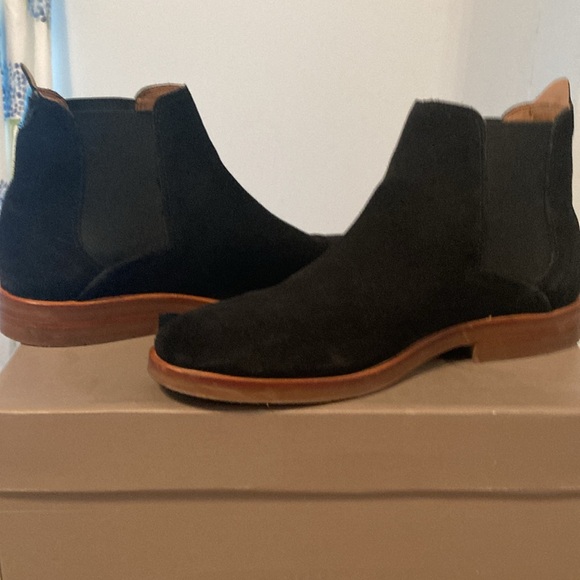 Men’s H by Hudson/Hudson London Chelsea Suede Boots in size 7. - Picture 7 of 8